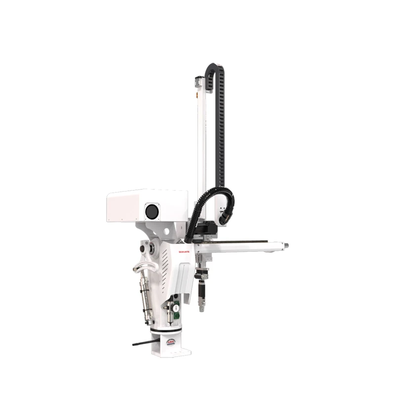 Robot pro vstřikování plastů